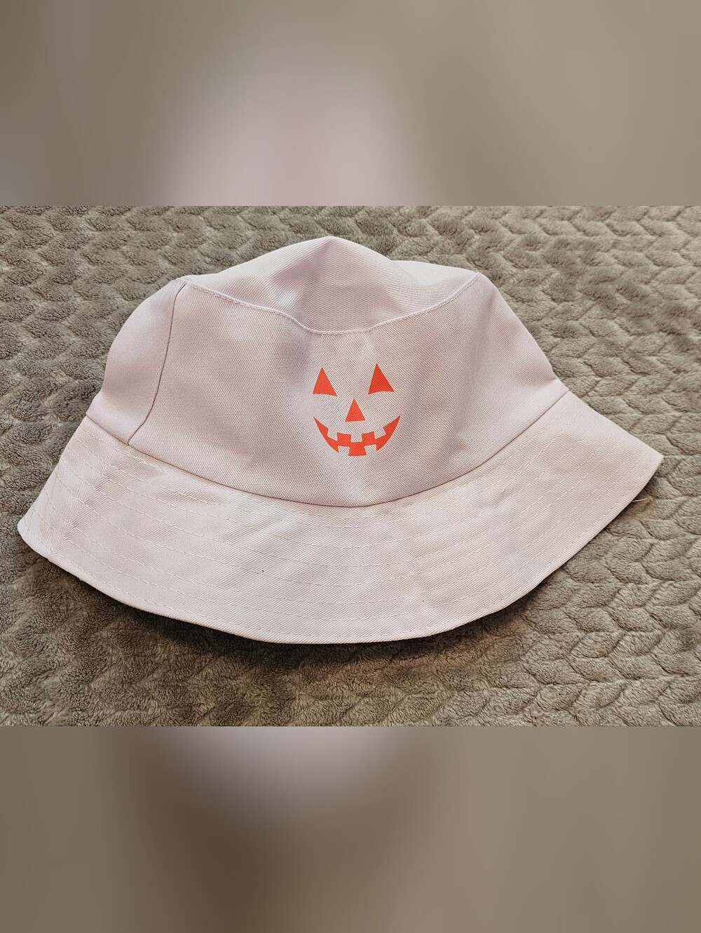 Halloween Pumpkin Face Bucket Hat White